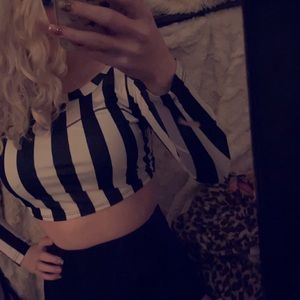 Crop top long sleeve shirt